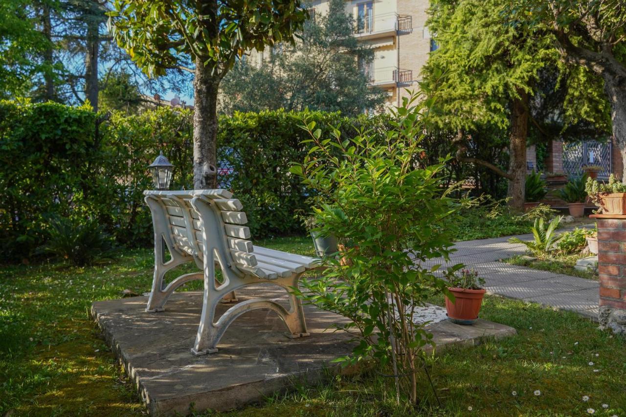 La Casa Di Agnese - Appartamenti A Сан-Джиминьяно Экстерьер фото